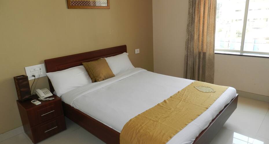 Merry Gold Hotel, Pune 4